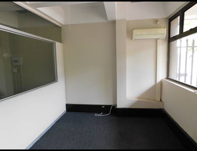190M² OFFICE TO LET IN FERNDALE